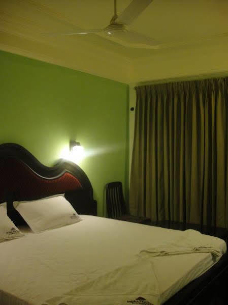 Indraprastha Beach Resort 瓦尔卡拉 外观 照片