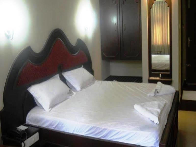Indraprastha Beach Resort 瓦尔卡拉 外观 照片
